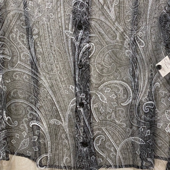 Women’ tops - Picture 2 of 11